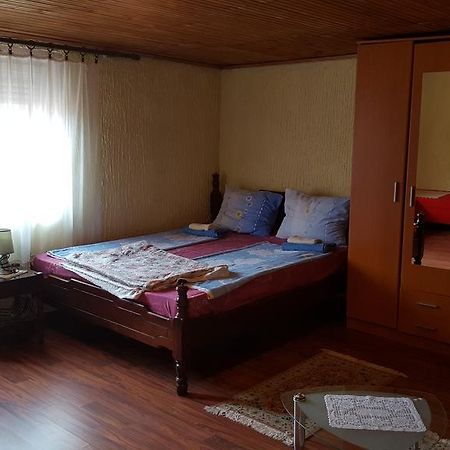 Apartmani Emil Podgorica Exterior photo