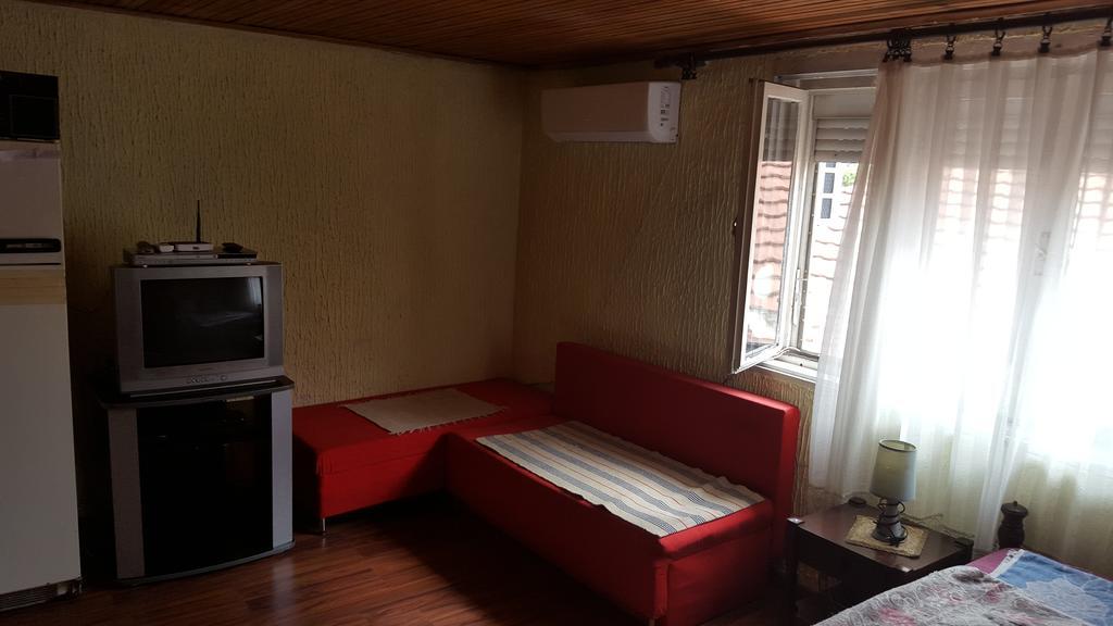 Apartmani Emil Podgorica Exterior photo